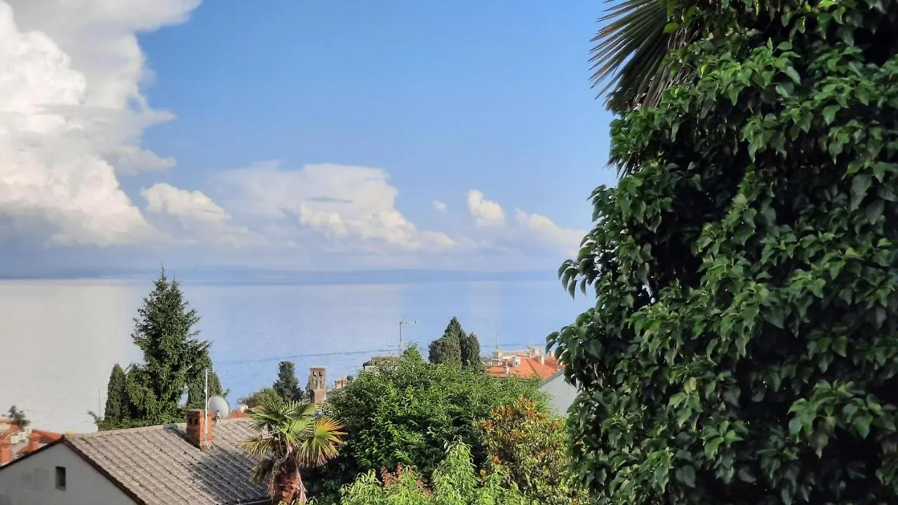 Apartments Villa Ida Opatija 0*,